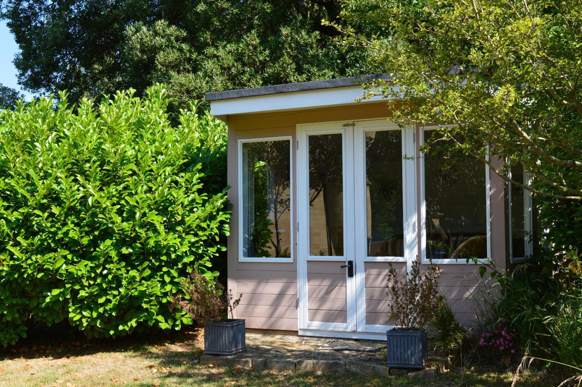 East Lodge Bolney Exterior foto